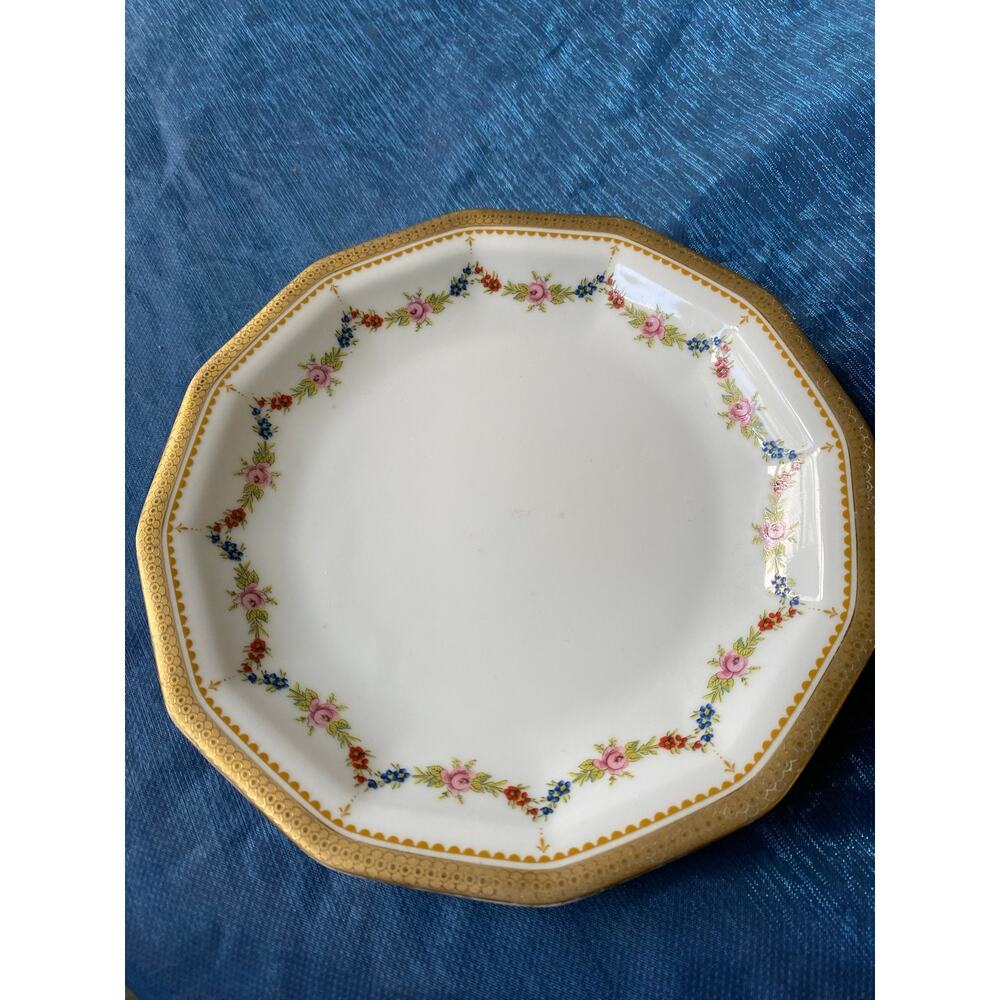 Tirschenreuth Bavaria "Petite Rose" dessert plate featuring  shape and gold